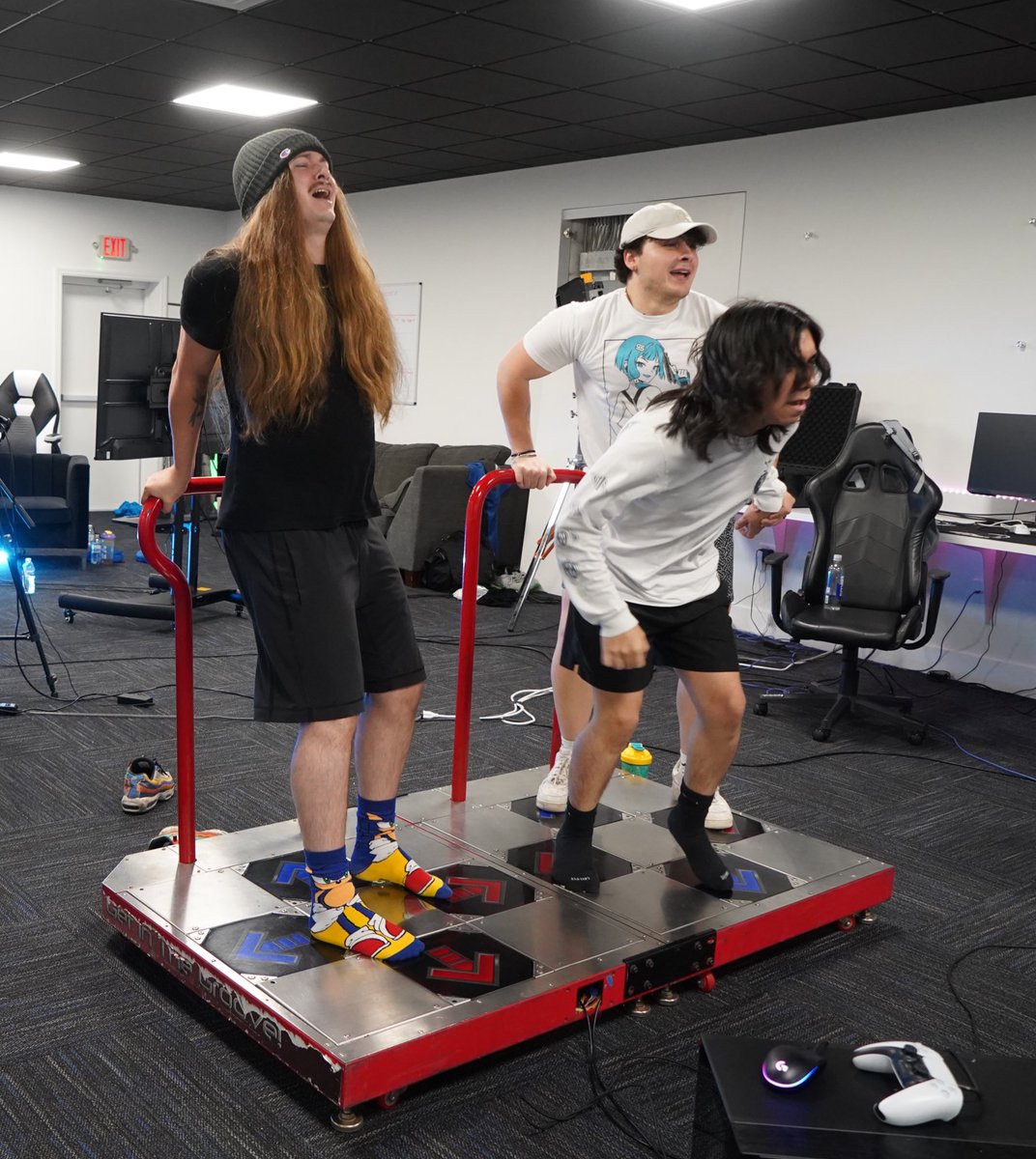 Softwilly's tweet photo. you’re looking at the 5-0 DDR champ🐐 https://t.co/FR75mMBxz6