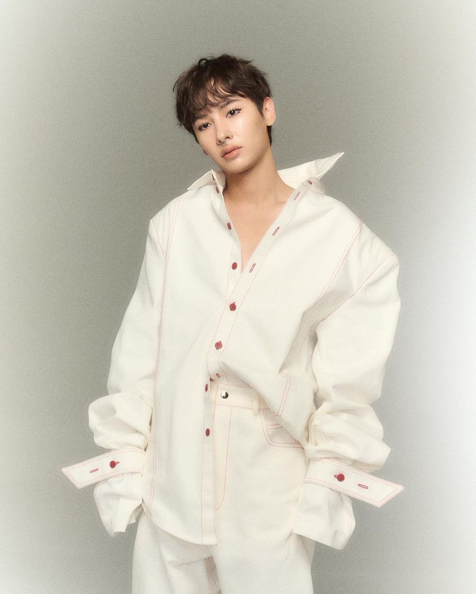 offguning's tweet photo. OMG?????? https://t.co/mAEDpzUtV1