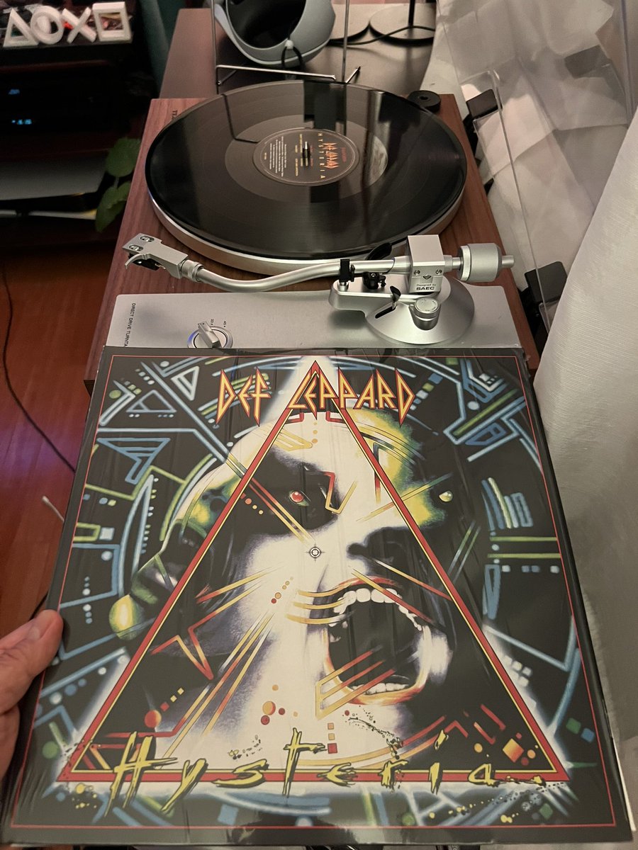 Duke_of_Gondor's tweet photo. #HysteriaWeek
Def Leppard / “Pour Some Sugar On Me”
#NowPlaying #DefLeppard #Metal #NWOBHM #HairMetal
#nowspinning #vinylrecords #recordoftheday #vinyloftheday #record #vinyl #vinyls #vinyljunkie #vinyllovers #vinylcollection #recordcollection #33rpm #レコード #バイナル https://t.co/hKamo3P8uU
