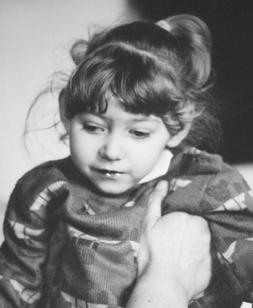 RaimentRichard's tweet photo. @ginny_walker Happy birthday, Ben, and love to all those who have lost.
Jenny loved to be bounced and to be sung to by her dad. 32 years now. https://t.co/Z31lXetnE4