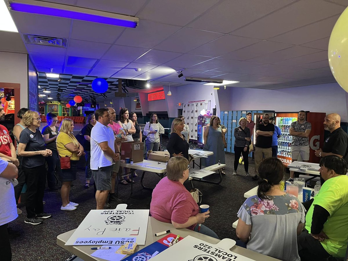 MSUAASF's tweet image. St. Cloud State ASF members had a fantastic time at the Picket Sign Making Party! They're gearing up for an informational picket next Tuesday from noon to 1 p.m. at the corner of 5th Ave. S. and Division Street. 🗣️🌟 All are welcome! Sign the petition at asfrising.com.