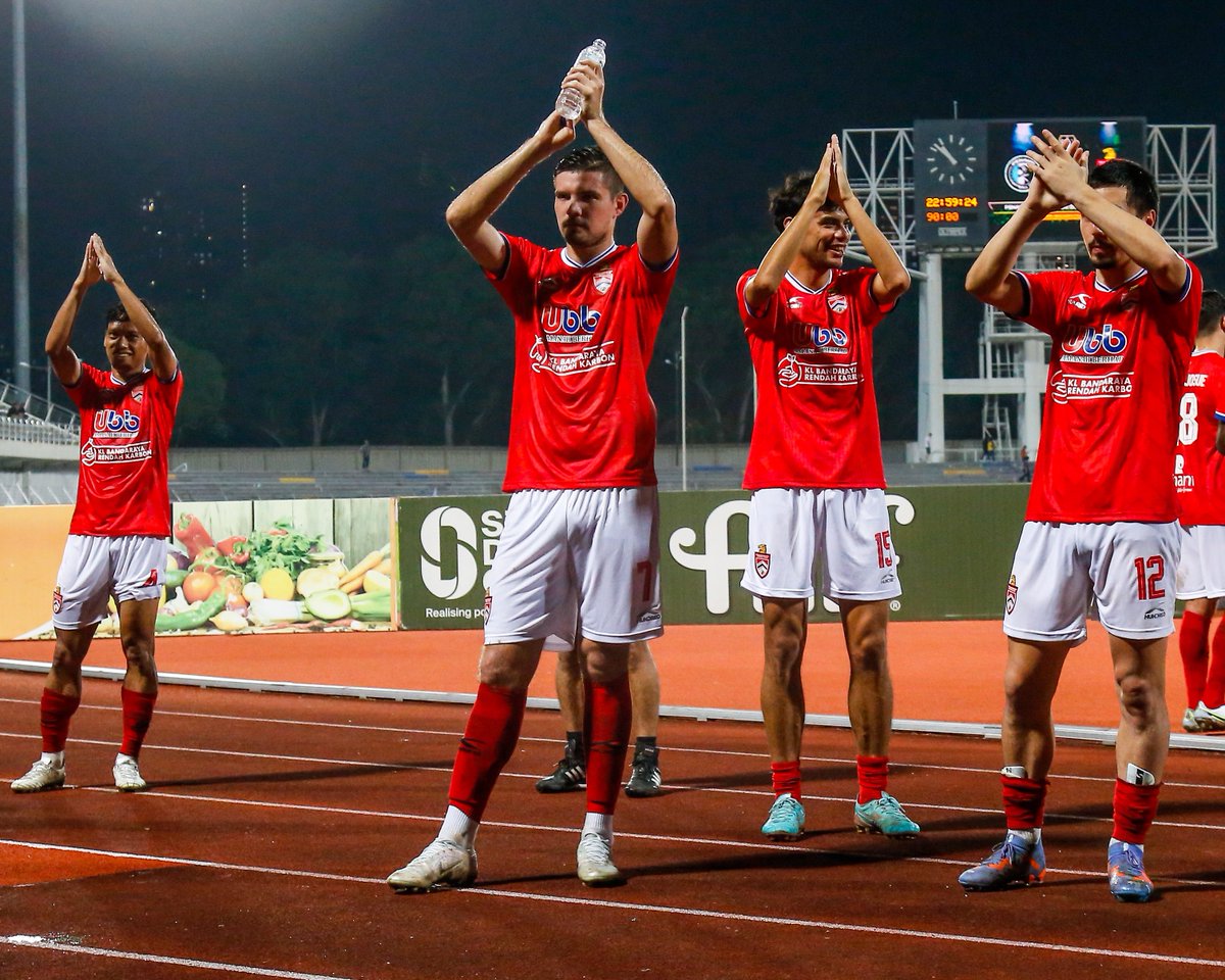 KLCityFootball's tweet photo. Cheers to our amazing 12th men! – Your support fuels our victory!

#PialaMalaysia2023 #PENKLC #KLCityFC #ColouringTheCity #SampaiMatiKualaLumpur https://t.co/7u1w4Aq9Rc