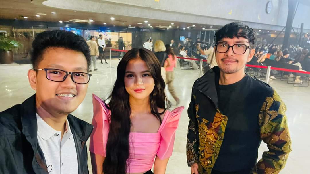 titser_dig's tweet photo. Just got home! Grabe ang ganda ng MarupokAF!
CINEMALAYA OPENING FILM: MARUPOK AF
#Cinemalaya2023
#Iluminasyon #FICPass #Cinemalaya19 #CinemalayaXIX #CCP #PICC #OpeningFilm #MarupokAF #WhereIsTheLie @MissMarisRacal @ejjallorina https://t.co/Vk4eKh7j0G