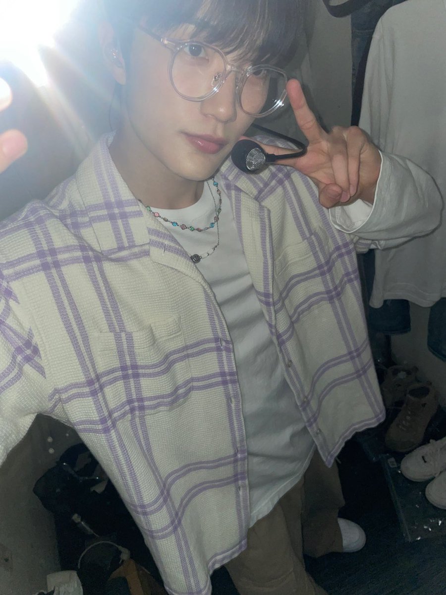 members_MIRAE's tweet photo. [#유빈]
 Purple Yubin💜😈 https://t.co/jH9IpzWsgD