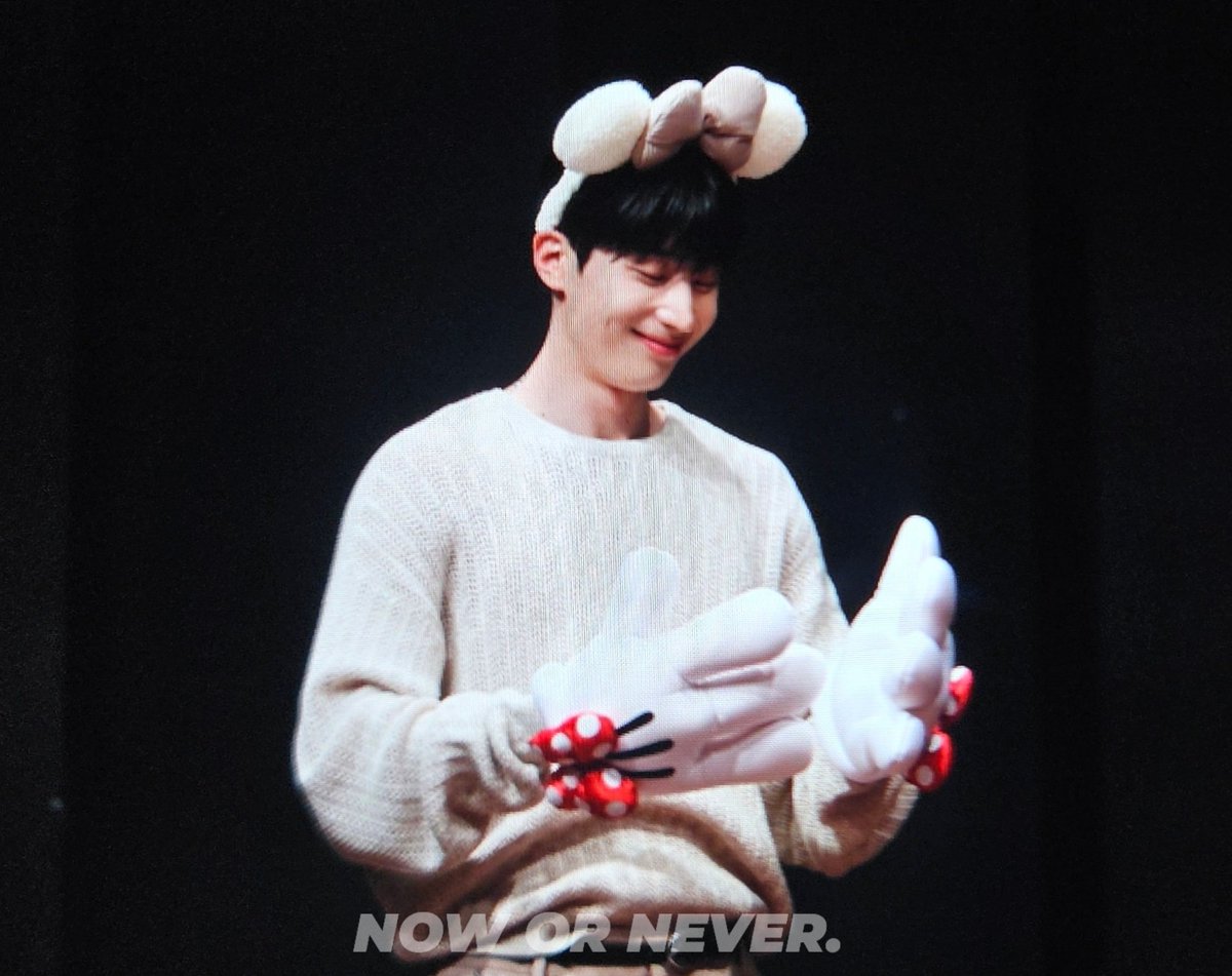 [PREVIEW]
230804
귀여움이슈
#HANSEUNGWOO #한승우 #승우
<a href="/wooya_twt/">우야 (wooya)</a> <a href="/hanseungwoo_twt/">한승우(Han Seung Woo)</a>