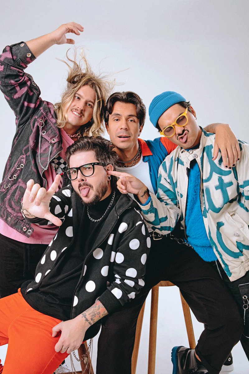 weinthecrowd's tweet photo. Demanda! Venda para ingressos da Restart em São Paulo abrem com mais de 41 mil pessoas na fila virtual.

Vendas presenciais também estão rolando na bilheteria do Espaço Unimed. A casa de show tem capacidade para 8 mil pessoas. 

🎟️ https://t.co/kZoG5u9Yqh https://t.co/VlqqOj25iz