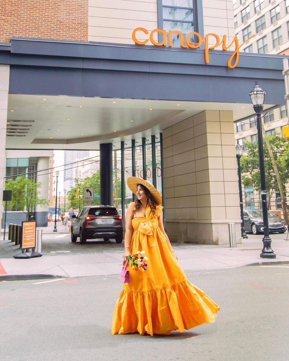 Every staycation should feel this good! 📍 Canopy Jersey City 📸 myritzyaffair hil.tn/kjxq7r