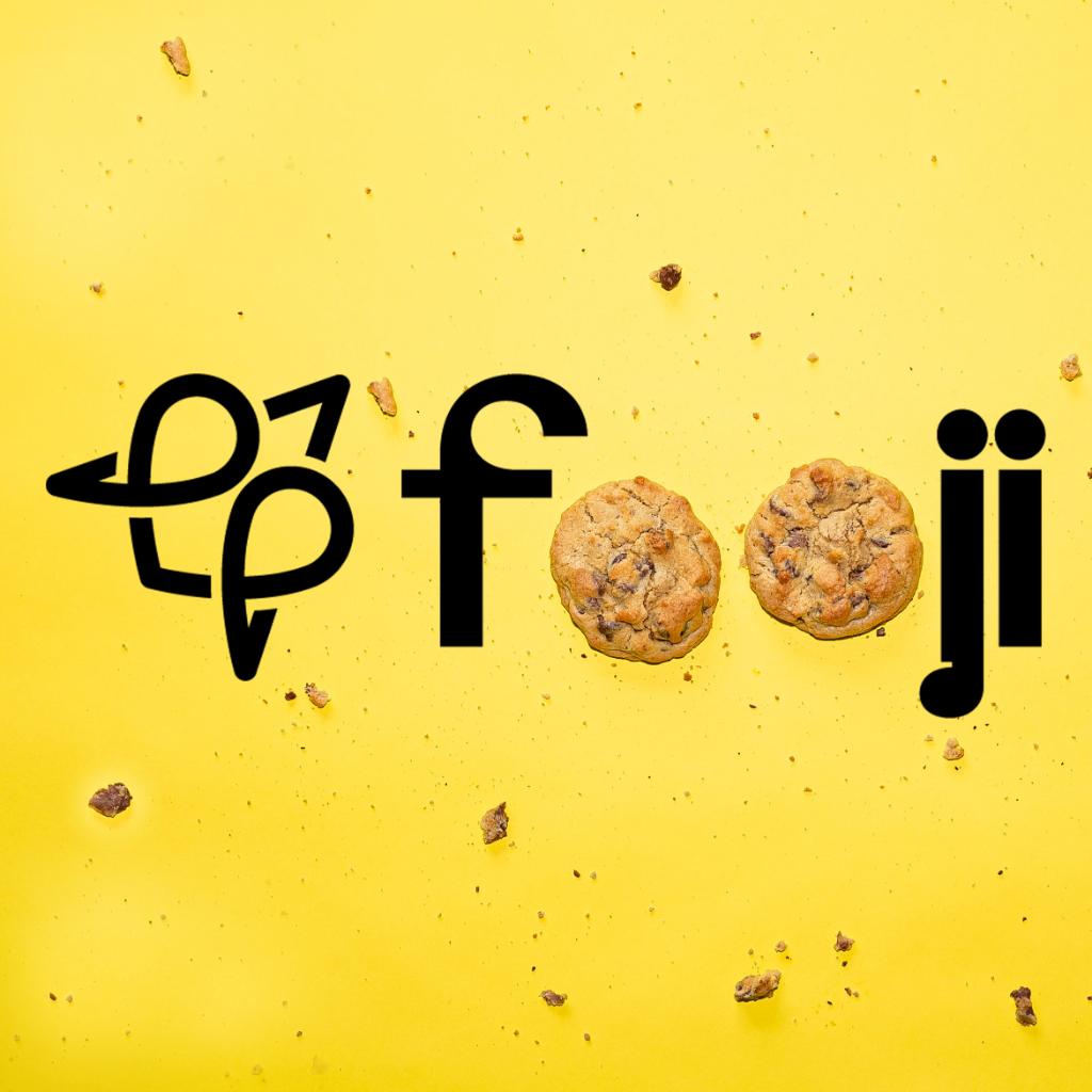 gofooji's tweet photo. Happy #NationalChocolateChipCookieDay 🍪 🎉 Can you guess where we got these delicious desserts from? 👀 https://t.co/2k22b3kBov