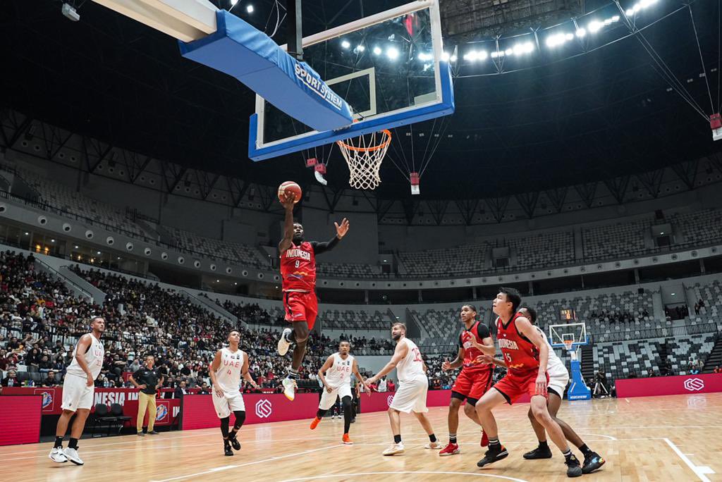Nonton Test Event hari kedua di Indonesia Arena untuk persiapan FIBA Basketball World Cup, bareng Menteri PUPR, Pak Basuki. 

Mohon doanya kita sukses menyelenggarakan event bergengsi ini. 

Bismillah