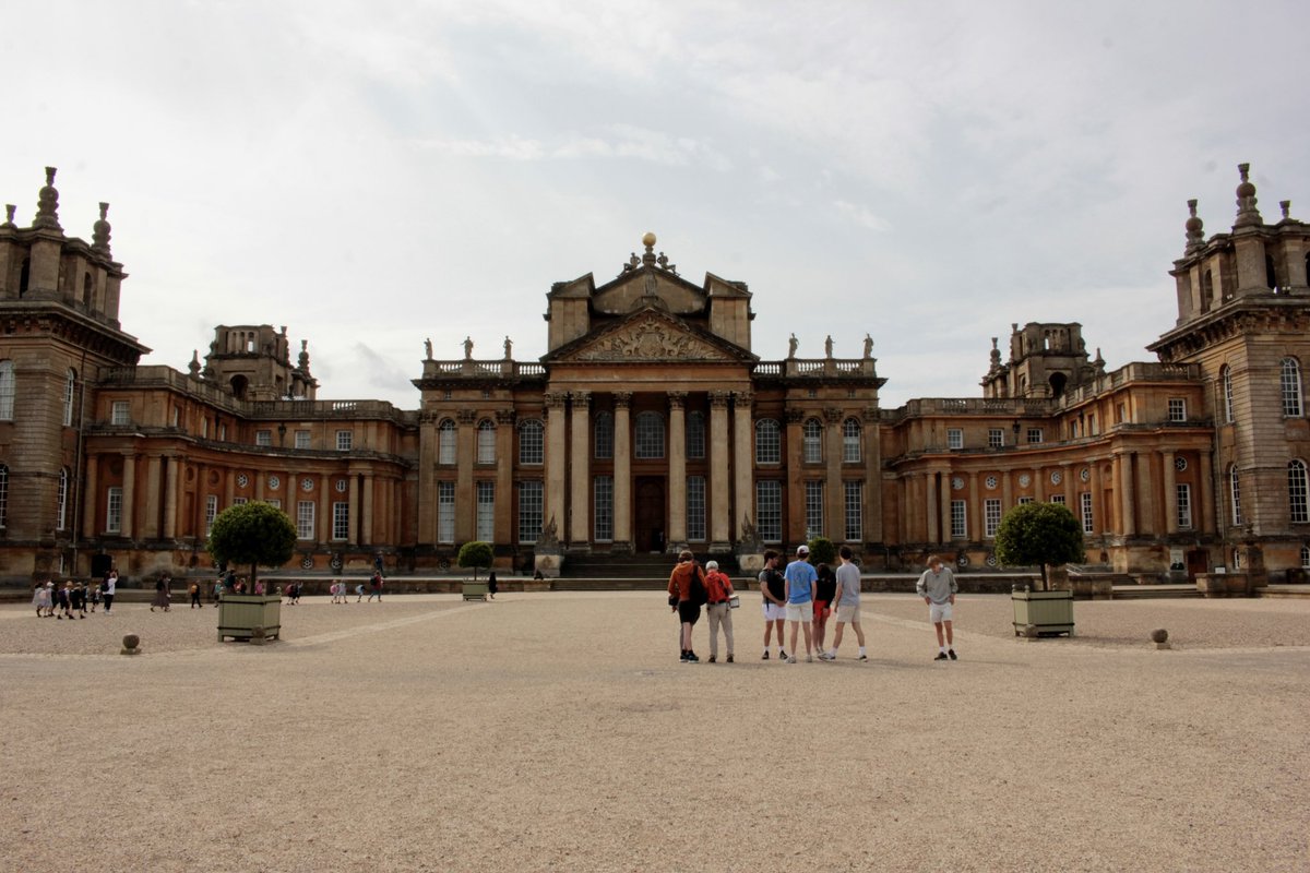 Woodberry in Oxford 

The theme of the 2023 trip was “Signs of Ancient Rome in Britain.” The group visited Roman historical sites such as Bath, Chedworth Villas, and the British Museum. As the group traveled, students were tasked with exploring a chosen aspect of British culture.