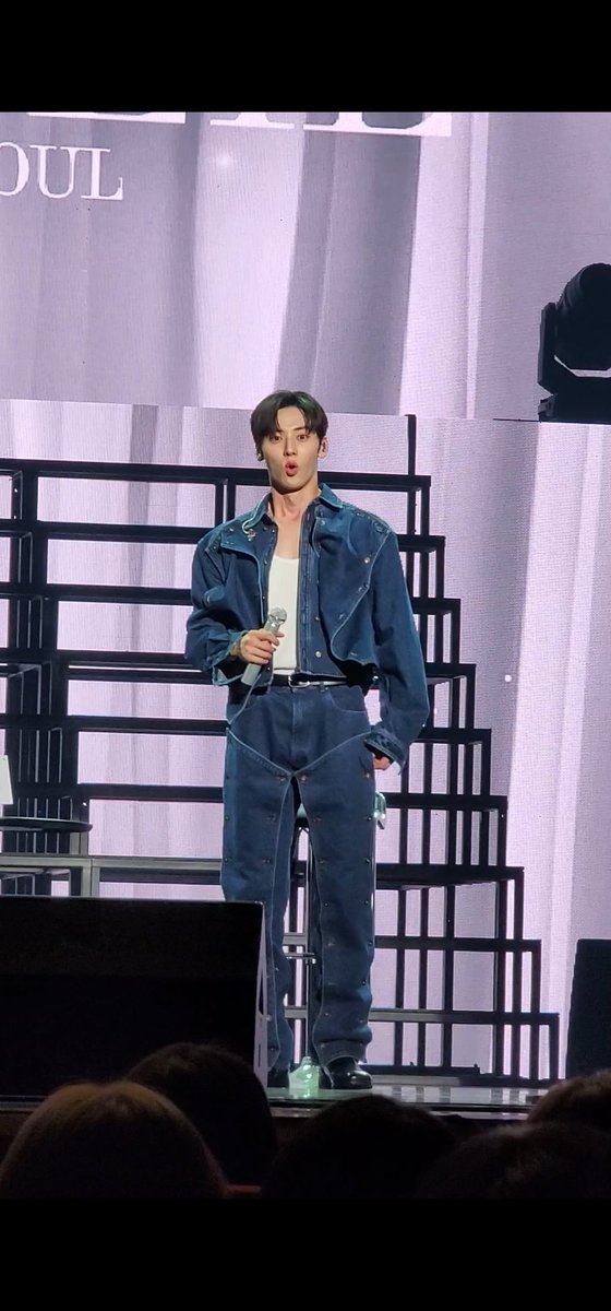 아늬 트윗 안한지 오래됐더니 영상화딜 조절 어케함 화질 왜이타구로 올라가나효 놀랍구낭