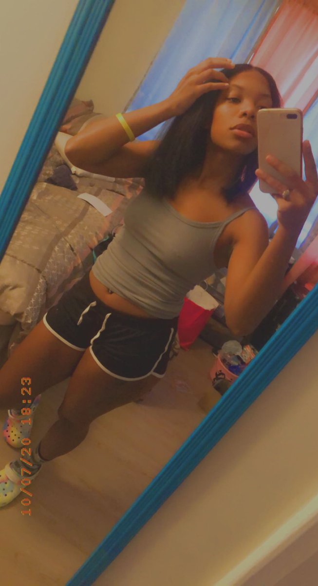 AsToldByKi_'s tweet image. It’s my mane’s natural anniversary 💕 #7YearsIn✨