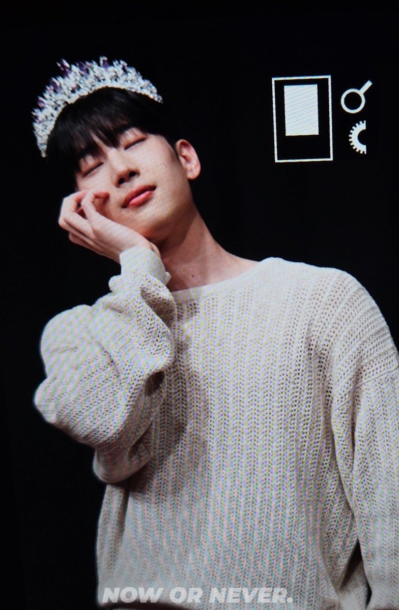 [PREVIEW]
230804
공주들아 배틀을 신청한다
#HANSEUNGWOO #한승우 #승우
<a href="/wooya_twt/">우야 (wooya)</a> <a href="/hanseungwoo_twt/">한승우(Han Seung Woo)</a>