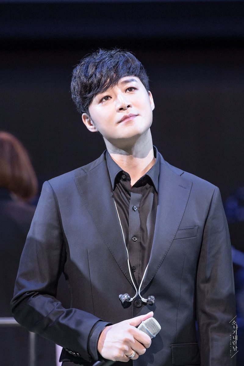 SoNaGi_pic's tweet photo. 230804 #사의찬미 10주년 콘서트
사내 #김종구 배우 https://t.co/mCGqYi6OSS