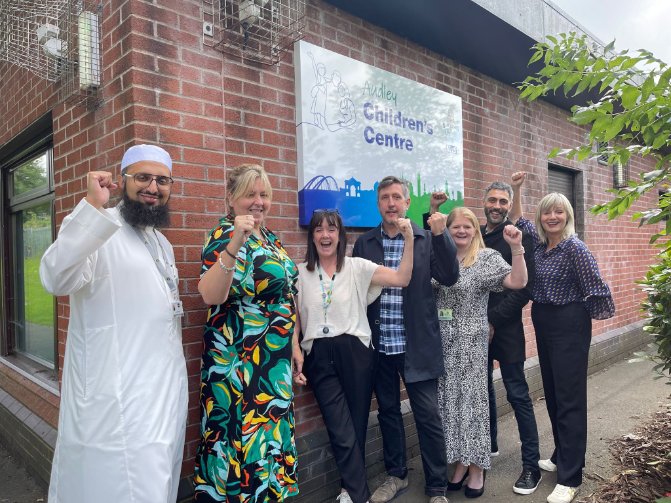 <a href="/DCMS/">Department for Culture, Media and Sport</a> There’s a new youth hub coming to Audley &amp; Queen’s Park Children’s Centre to be be operated by <a href="/imocharity/">IMO Charity</a>! 

£1m from <a href="/DCMS/">Department for Culture, Media and Sport</a>’s #YouthInvestmentFund will be spent on extending the building to add a youth suite, teaching kitchen, workshop &amp; more.

Details: bit.ly/BwDYIFimo