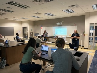 ap_jms's tweet photo. New Teachers at JMS getting the basics from Ms. Clegg and Ms. Butler.  Welcome to Cougar Country!!  We are so excited to have you at JMS!  #OneCommunity https://t.co/jYjo6M43An