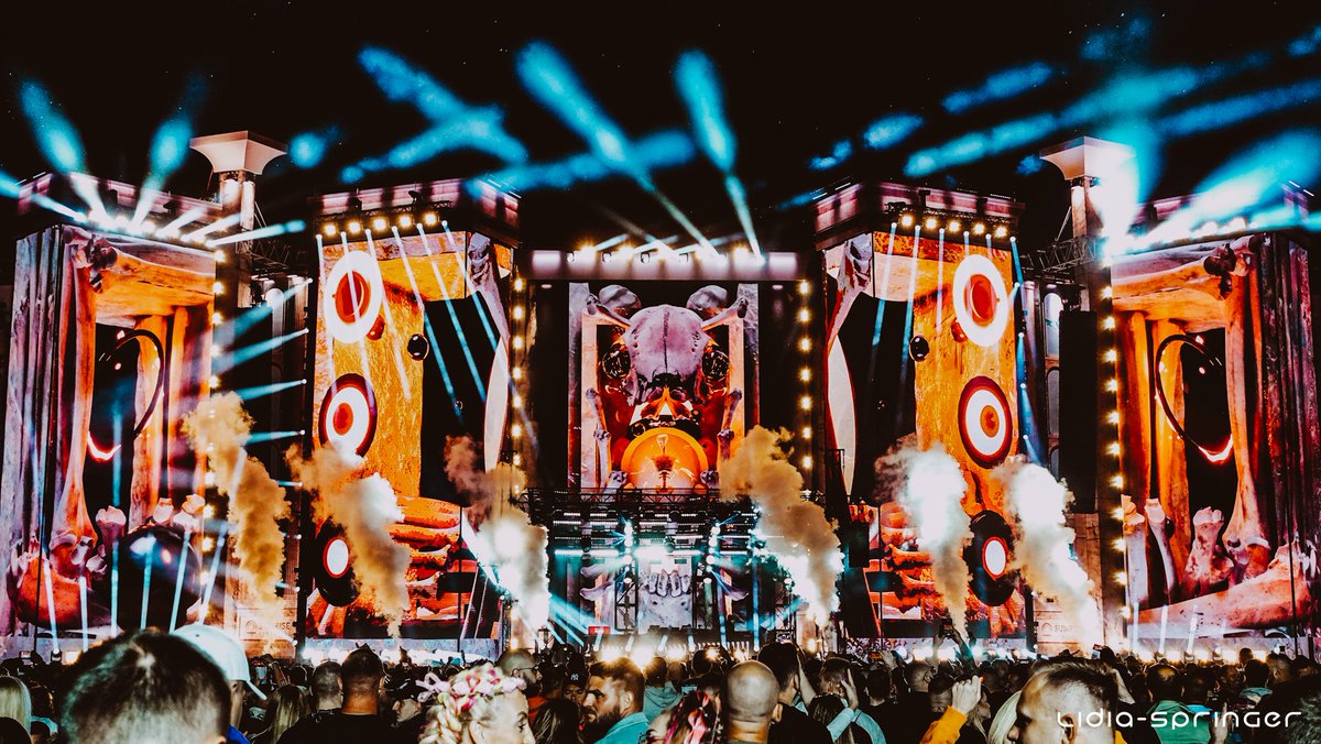 LidiaSpringer's tweet image. 130 photos from @sunrisepoland you can find now on:
flickr.com/photos/1988617… #festival #edm #poland #nickyromero #morten #LaFuente