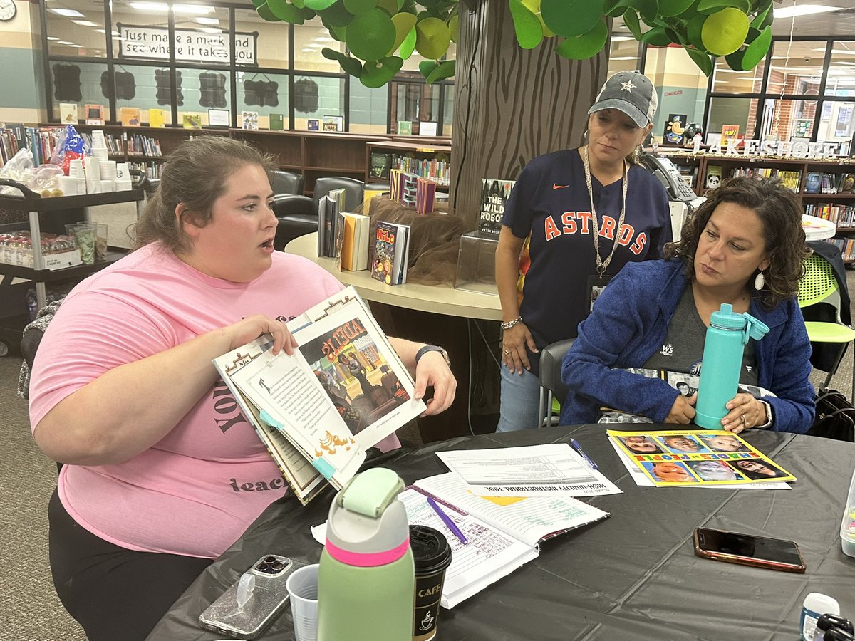 KBonilla_Math's tweet photo. So proud of our vertical teams sharing their favorite books or activities to ensure their classrooms are respectful and bias free families. #WeAreLakeshore #welearnfromeachother #workingwiththebest
@MrsBurke_LSE @PrincipalBenton @HumbleISD_LSE https://t.co/K7hzqD1Rjw