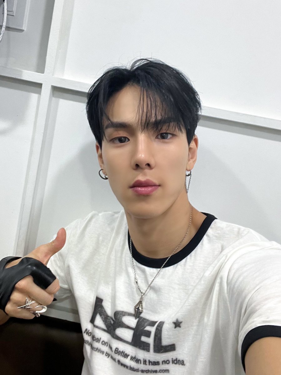 OfficialMonstaX tweet picture