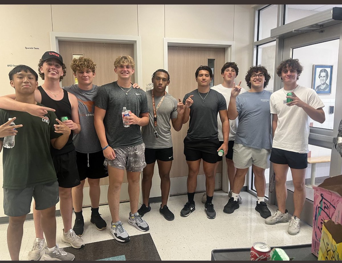 Very proud of our kids this week! They served our elementary teachers at Naumann elementary! Moved furniture and set tables up! Well done men! #OneStandard #Attack @CedarParkFB @LISD_AD