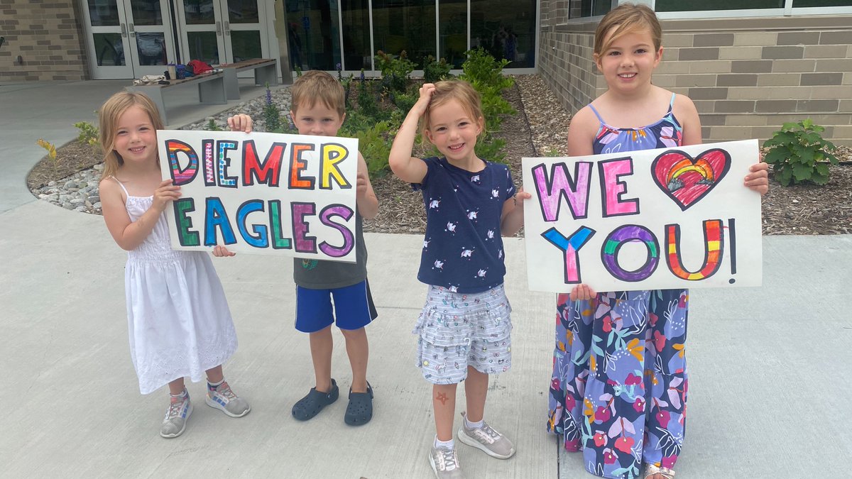 vluhrs's tweet photo. Our @DiemerEagles were so excited to wave at all the new South area feeder teachers today - glad they could see the new building! #SMSDTimetoShine #NTA2023 @theSMSD https://t.co/ZpxV4Y7xwK