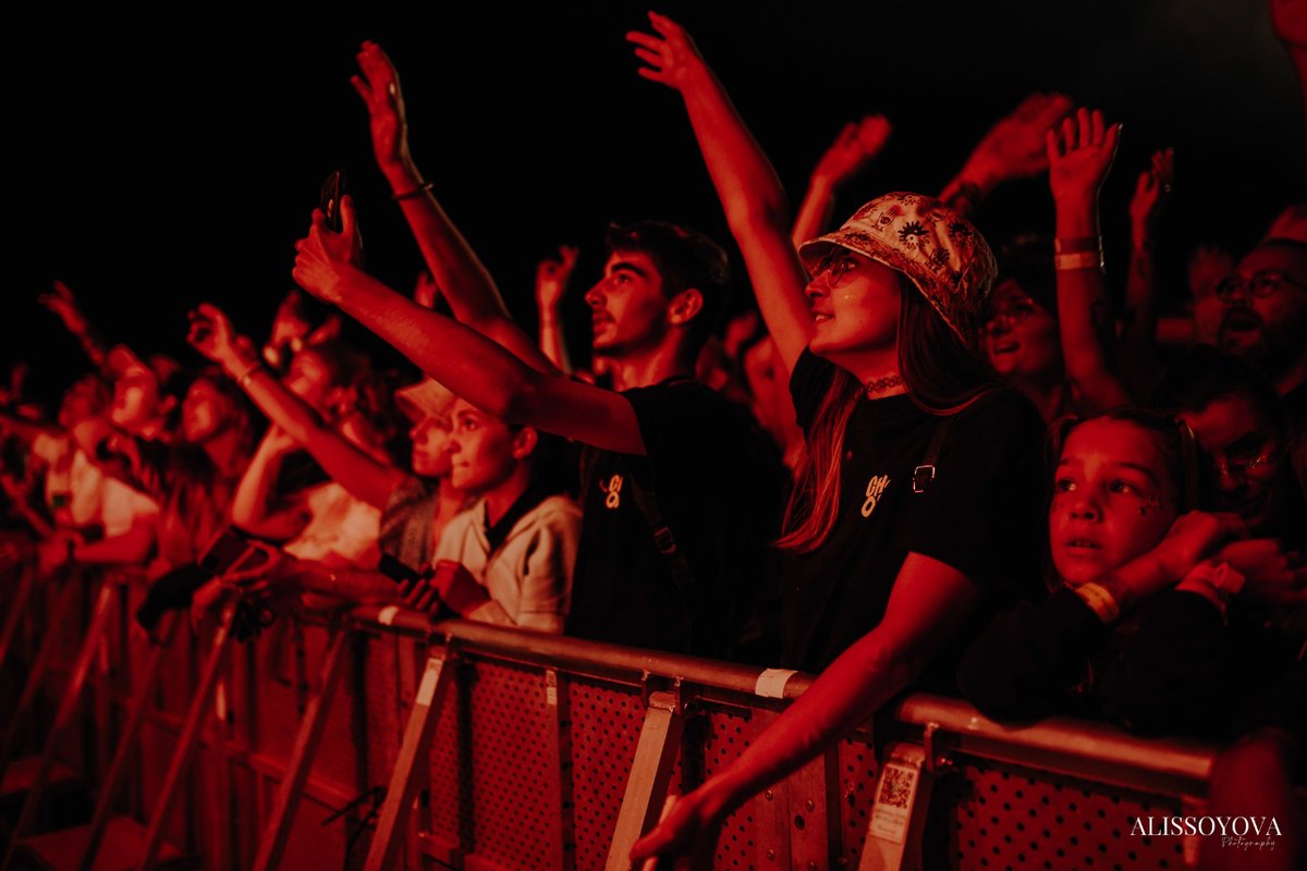 pasdecalais62's tweet photo. Dans les starting-block pour #ROCKENSTOCK62 🎸 Nouveau lieu, nouveau format ! Le Festival Rock en Stock investit le port départemental de Ville d'#Etaplessurmer les 5 et 6 août 2023. L’entrée sera gratuite cette année ! 😍 Photos & infos #ROCKENSTOCK62 #AlissoyovaPhotographer https://t.co/twyWgwP2df