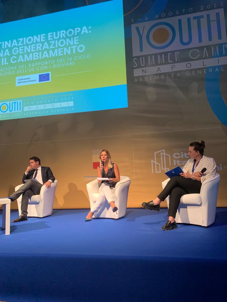 VeronicaBarbati's tweet photo. Una generazione per il cambiamento 
Assemblea Generale CNG 
“La sensibilità dei giovani sui temi ambientali non venga strumentalizzata a favore di interessi privati che in nulla sono vicini alla sostenibilità ne ambientale, ne economica ne sociale!”
@CNG_Italia @ColdirettiG https://t.co/CYVsXpOlTJ
