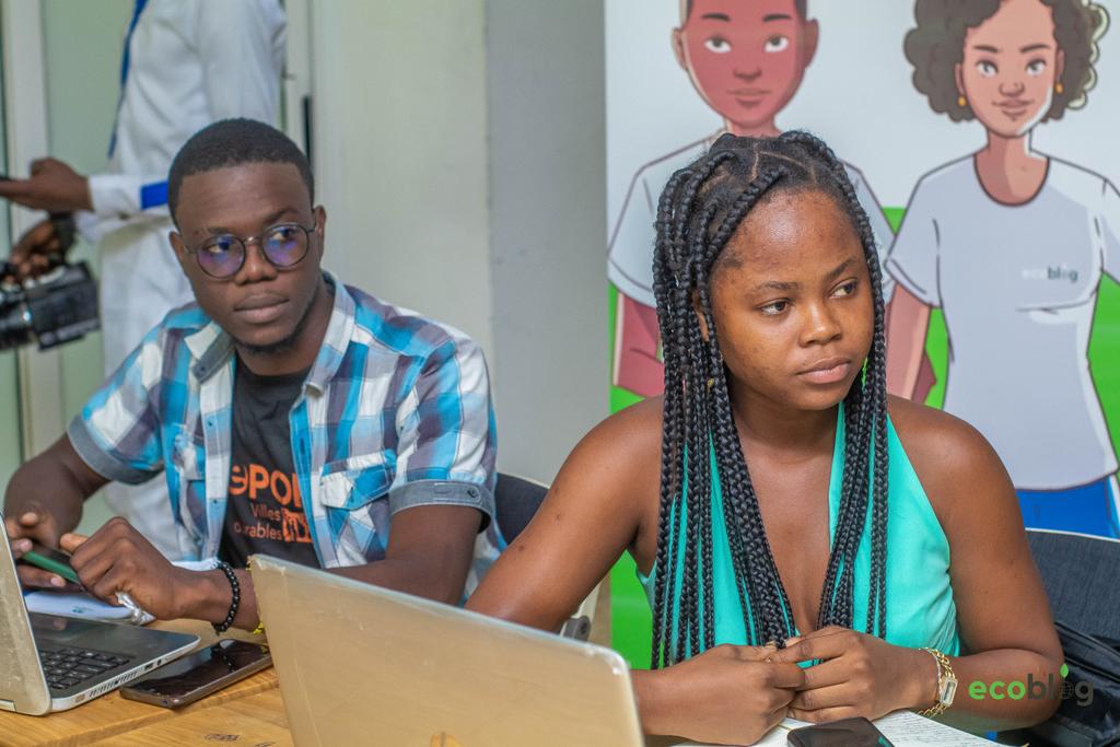ecobloge's tweet photo. 🌍 La formation de la 1ère cohorte de nos ecoblogueuses et ecoblogueurs a démarré ce jeudi 03 août.

💚 Passion
🎊 Créativité 
🏅 Dynamisme 

#ecoblog https://t.co/6aDQIlQ1HZ
