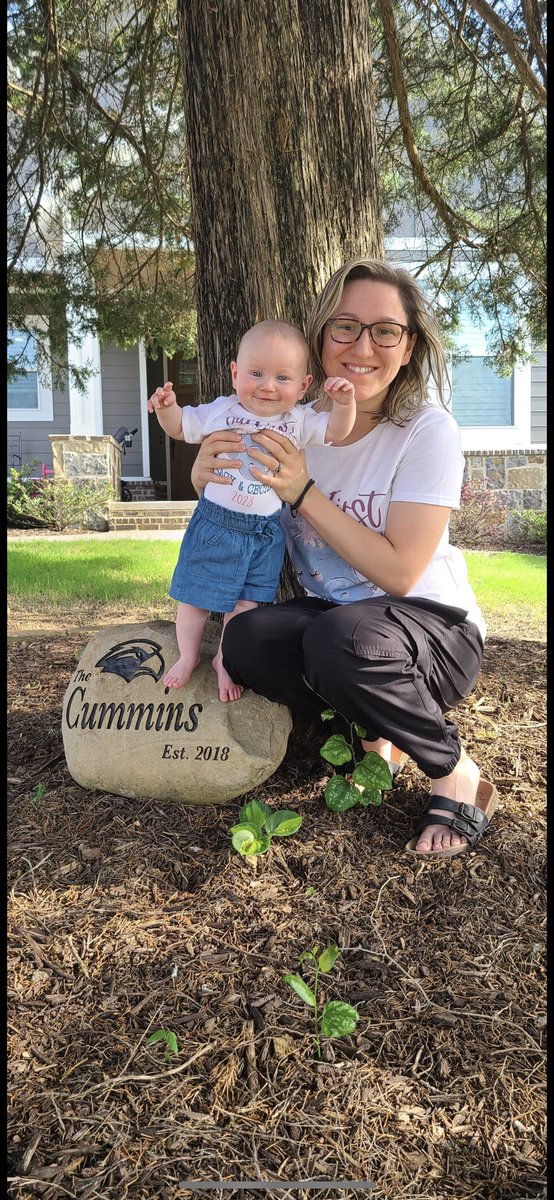 PathologyUAMS's tweet image. Our first #FeatureFriday features Dr. Macy Cummins, one of our new PGY-1 residents! She is from Houston, TX and Mississippi. She enjoys cross stitching, video games, board games and spending time with her family! Welcome to Macy! #PathMatch24 #Pathmatch2024 #path2path