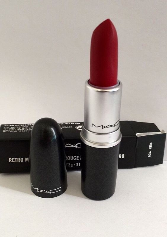 MinouChrystayl's tweet image. Le plus beau rouge de mac a mes yeux.
#Rubywoo