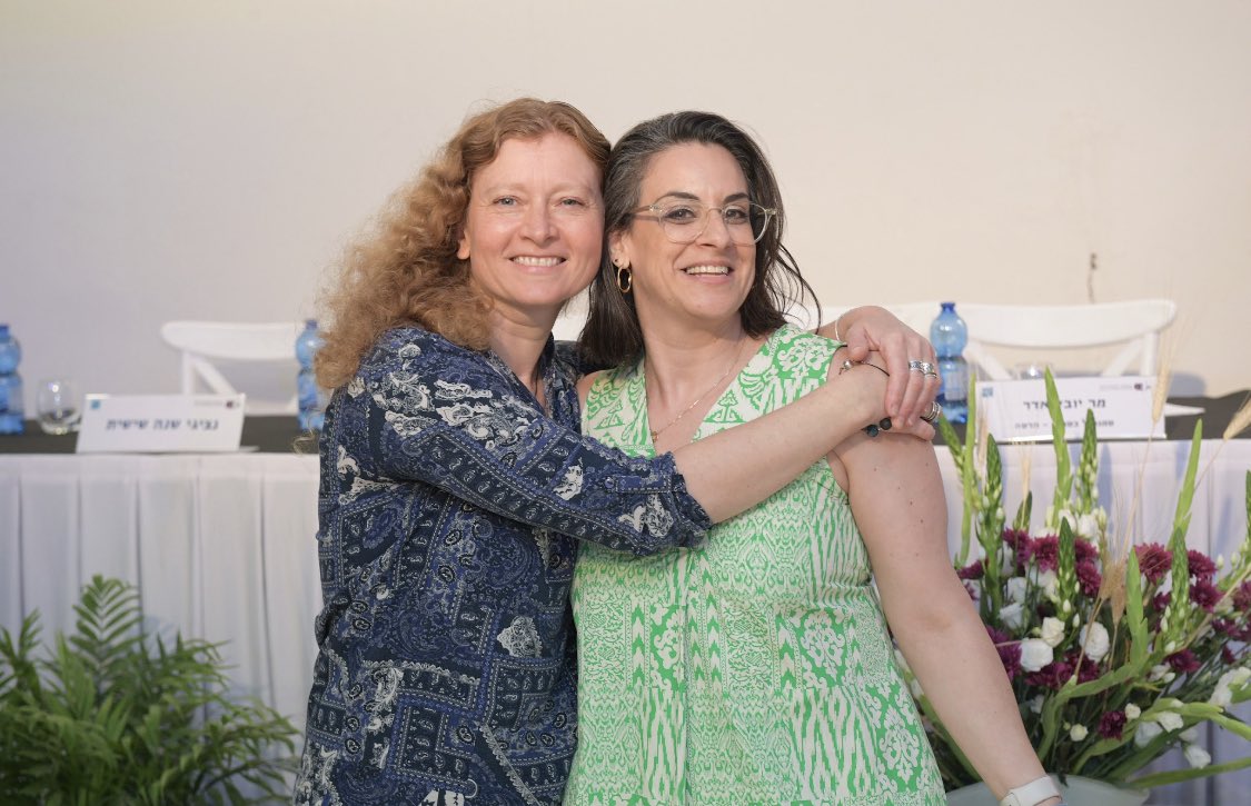 DvirLab's tweet photo. This October I will be welcoming @BalashaLab as the new Chair of the NEW Director of the Bio-Medicine Graduate Program, after filling this position in the past 5 years. It has been a very challenging time to be Chair of this program! @Hujident 1/3 https://t.co/kfoCeTQ9Uu
