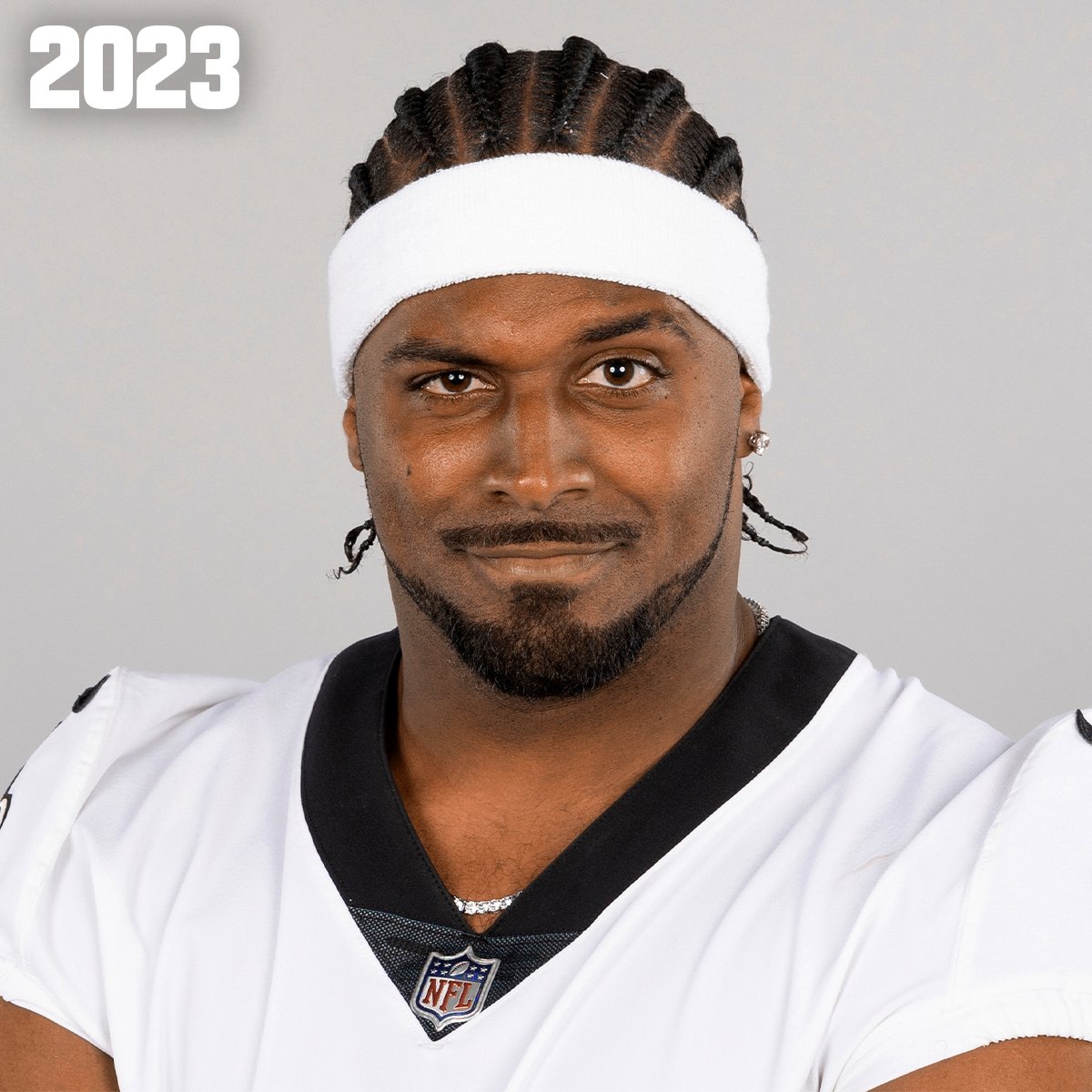 NFL's tweet photo. The different faces of @CamJordan94. (THREAD ⬇️) https://t.co/q8JrzBwJsy