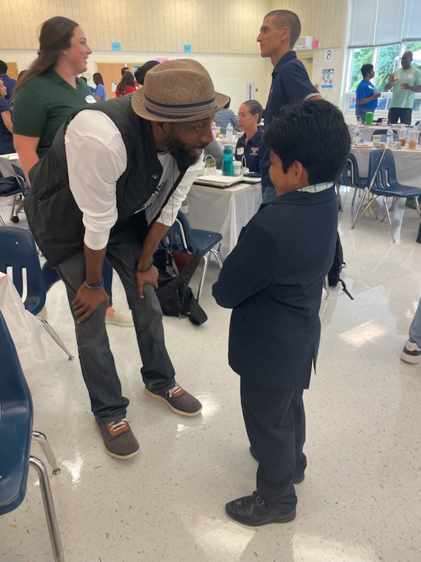 <a href="/GlasgowMS/">Glasgow MS</a> Region 2 kickoff started with a Falls Church Pyramid student <a href="/FCPSR2/">FCPS Region 2</a> reading a poem to our leaders! Our students are our present not just our future! <a href="/MeganVroman/">Megan Vroman</a> @margaretfbarnes #onevoice