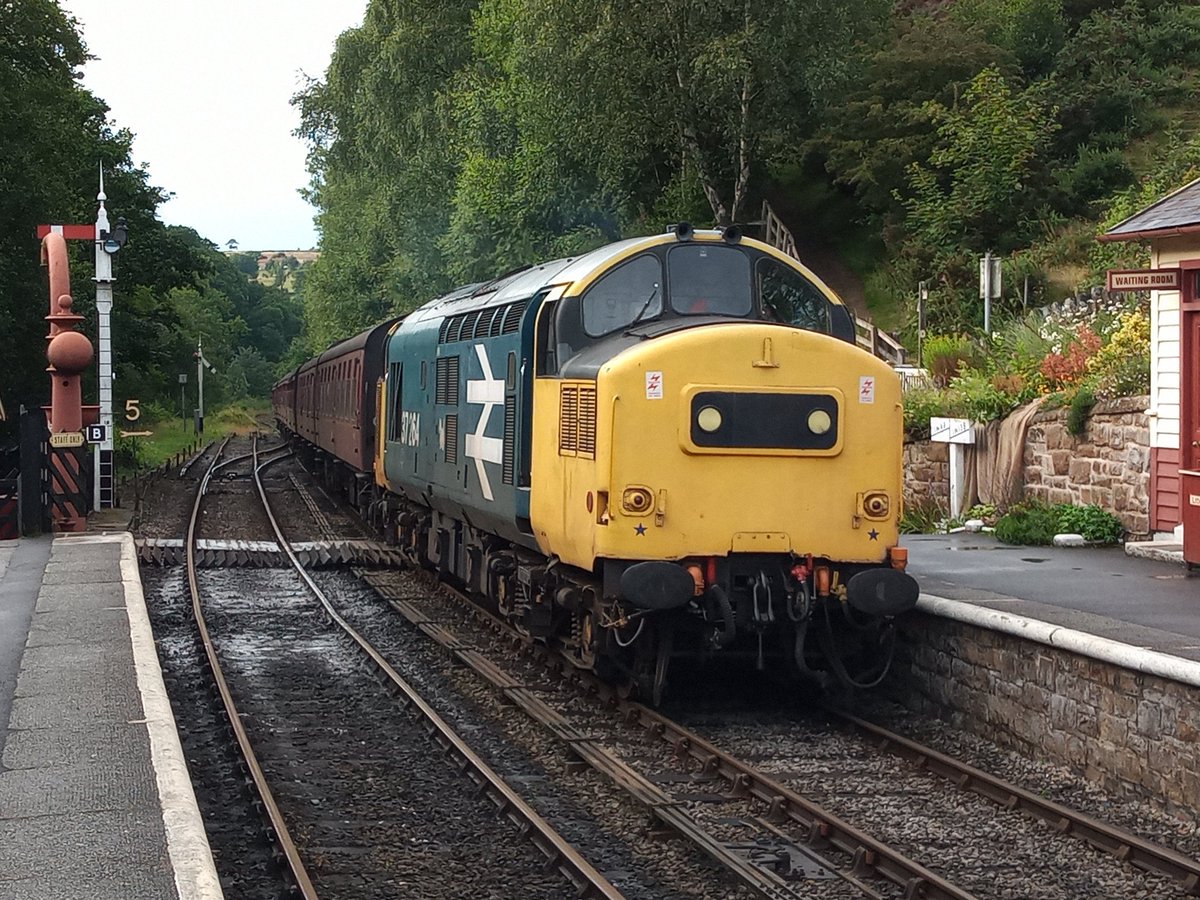 Class 37 no 37264 arriving into Goathland station with the last train of the day the 18.35 Grosmont _ Pickering service on Monday 31st July 2023.