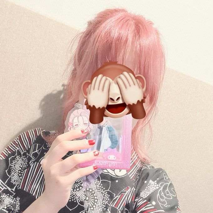 「顔隠し ピンク髪」のTwitter画像/イラスト(新着)