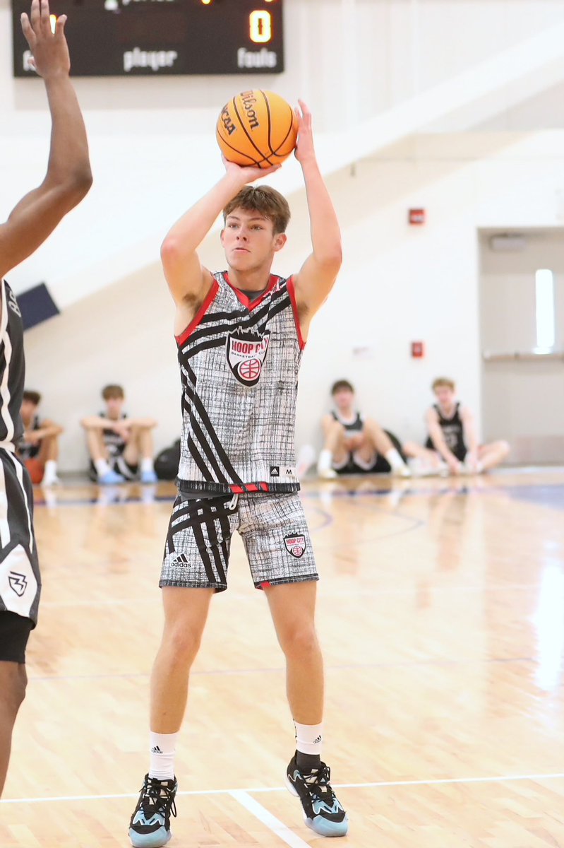 Dillon_Butler25's tweet photo. @PrepHoopsTN Me! https://t.co/D7YrQkhKHD