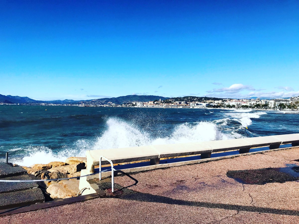 HotelAlexandre3's tweet photo. Power.
#waves #thesea #cotedazurfrance #cannes2023 #lesvagues #puissance #onatousbesoindusud #power #instapower https://t.co/eWQGNTQm9J