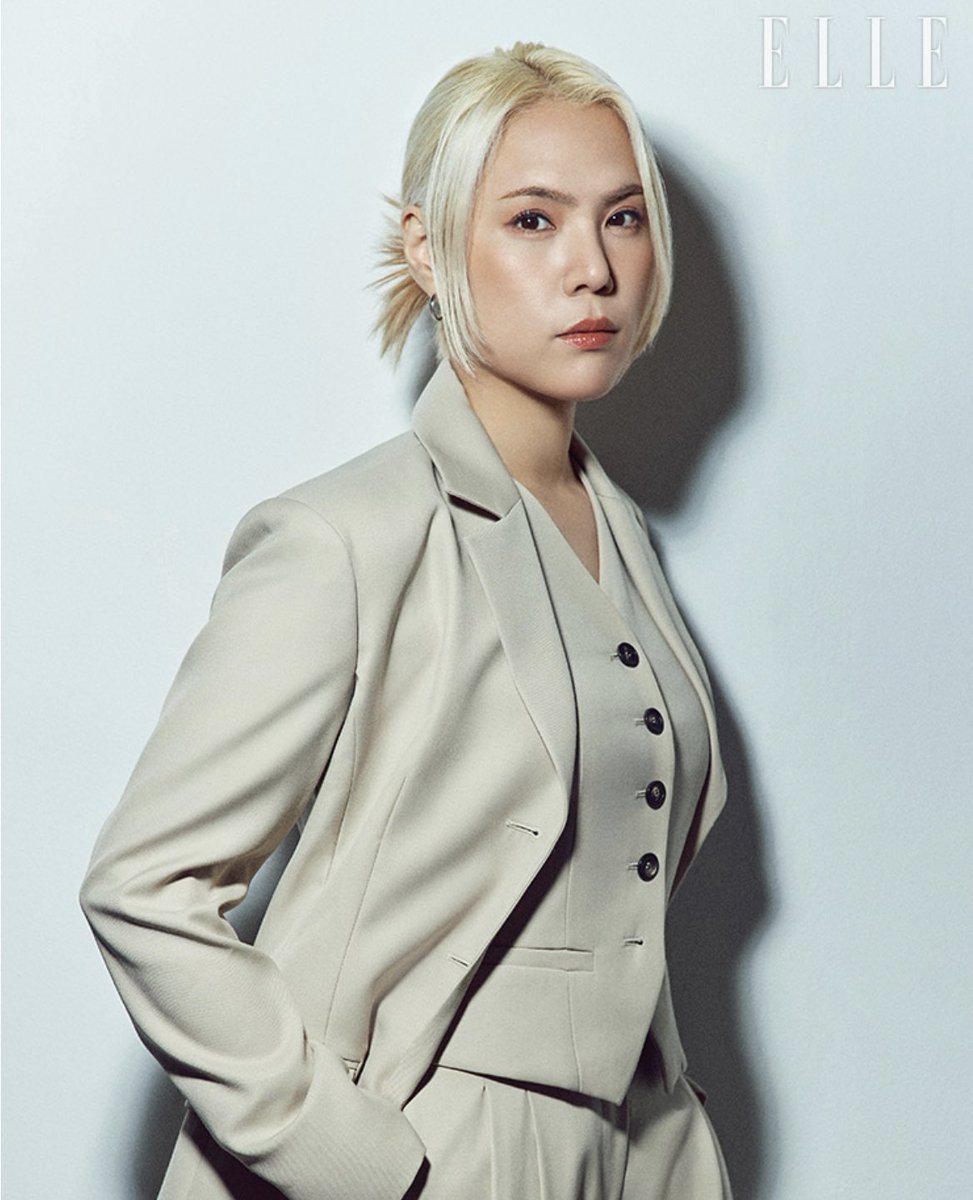 dinogeulyi's tweet photo. 👑Q U E E N 👑 https://t.co/lrTFJfok2o
