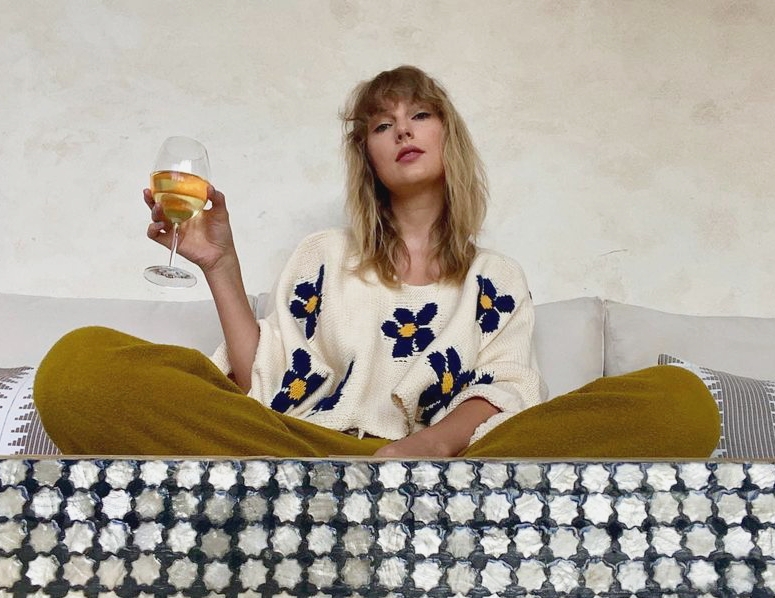 🥂| Happy National White Wine Day!