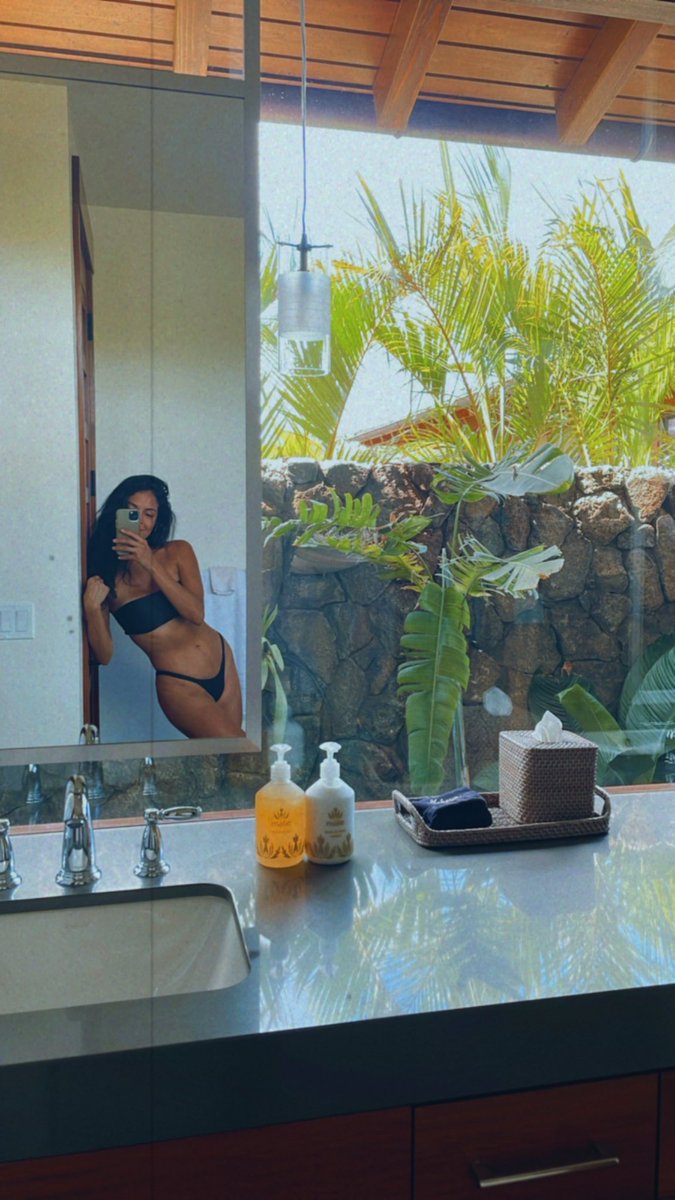 IreneVeronica01's tweet photo. Full on Summer Vibes https://t.co/zPi1sP6ne2