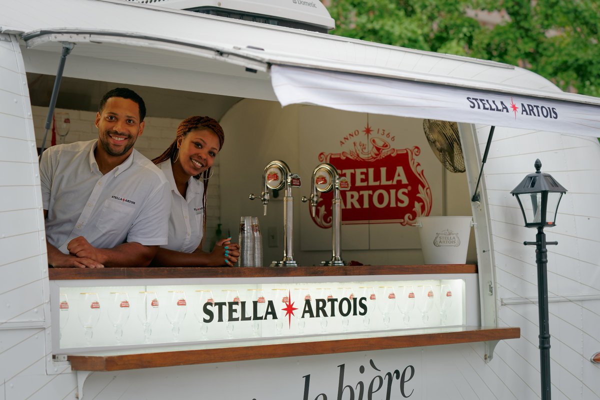 Grey Eagle Distributors will be returning in 2023 as the Saint Louis Art Fair's Official Beer Sponsor!  Long-time partner of the Art Fair, we want to thank our friends at Grey Eagle for are always being there for us throughout Art Fair weekend working alongside our team members.