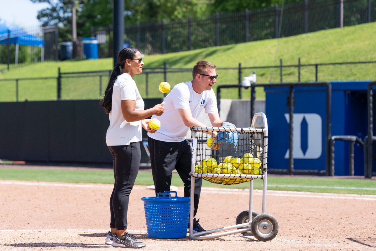 DukeSOFTBALL tweet picture