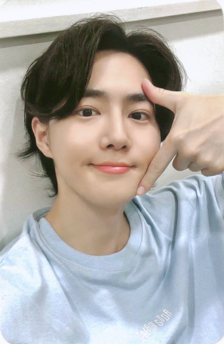 52242b's tweet photo. 사랑해 준면아🩵 https://t.co/u9GTF7Gz32