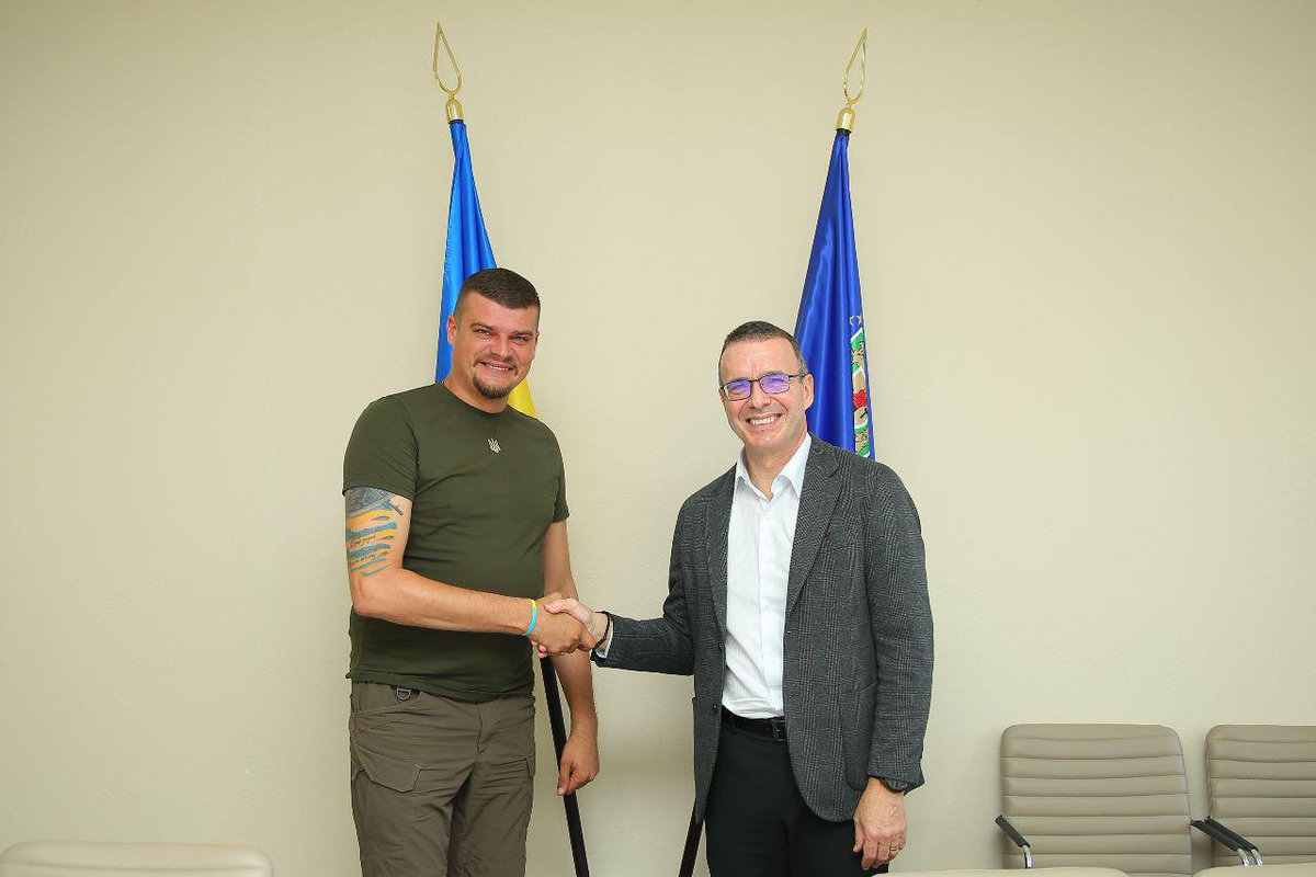 jaco_cilliers's tweet photo. Had productive meeting today in #Dnipro with #Luhansk Oblast Governor Artem Lysohor and #Donetsk Oblast Governor @Pavlo_Kyrylenko. Discussed @UNDP-supported #Recovery & #Development Models in their #Oblasts and how to aid people displaced from war-torn communities. https://t.co/FJAGY9WJJ6