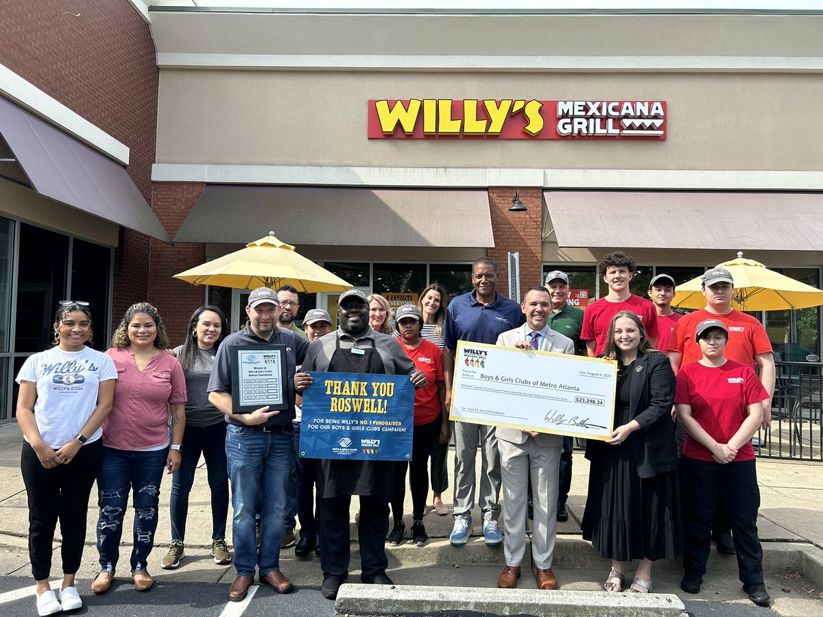 BGCMA_CEO's tweet image. One of my absolute favorite @BGCMA_Clubs partners is @WillysMexicana. Not just because their food is amazing or because their founder is a #UNC alum, but because they have been investing in our mission for years through their annual campaign to support #bgcma! Thank you! 🙏