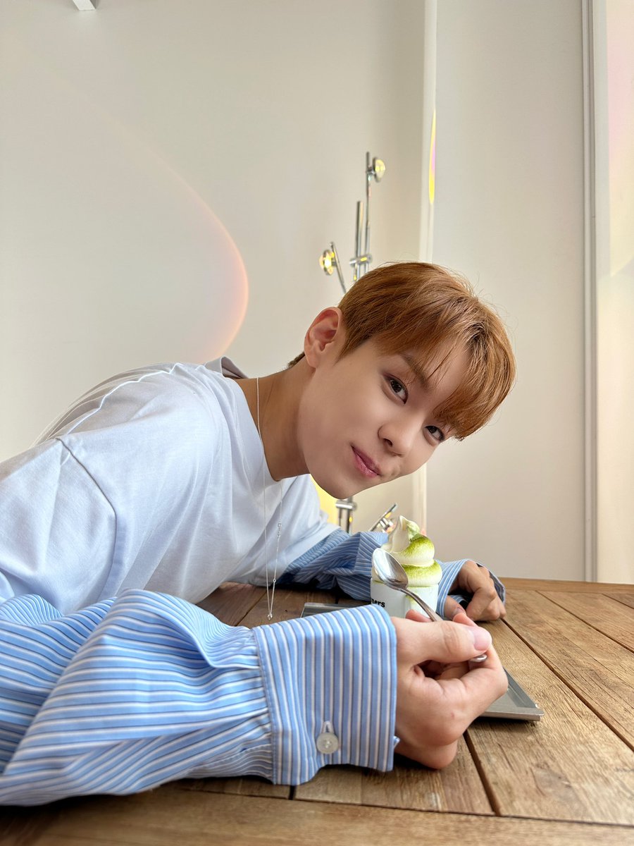 윤서빈 Yoon Seobin tweet media
