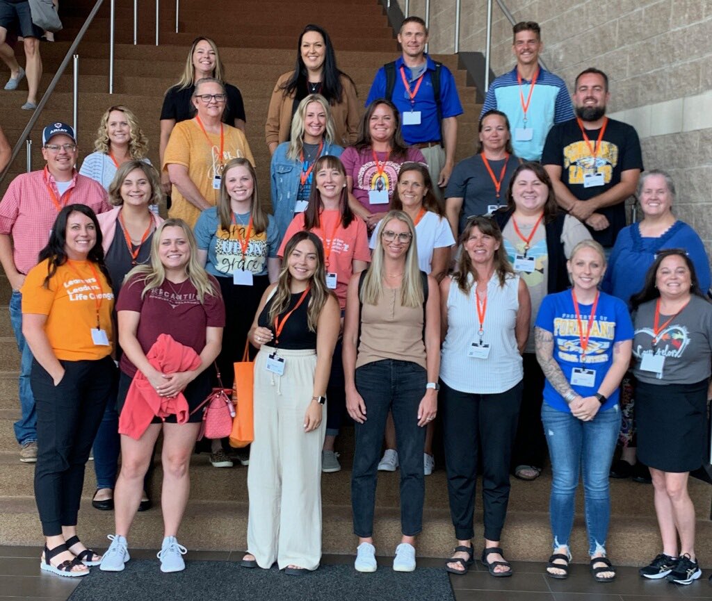 Learners.
Leaders.
Life Changers.
#GOInnovate23 #BelieveinBlue <a href="/FordlandR3Scho1/">@FordlandR3Schools</a> <a href="/FordlandEagles/">Fordland Secondary</a> <a href="/fordlandelem/">Fordland Elementary</a>