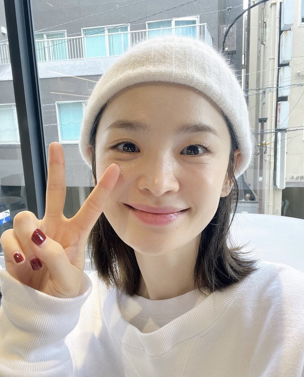 RR_MIDORING's tweet photo. 미땡나 진짜
전씨여성아…. 숏컷레드립셀카와
말랑트위티셀카를 같이 올려버리면
저는 그 자리에서 입을 다물지 못하고 마는 것이예요.. https://t.co/ZAjHlUp2vU