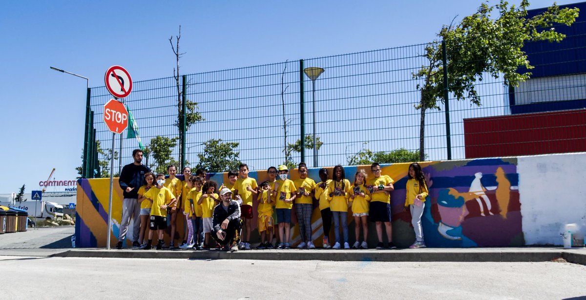 No mês de Julho o Sepher AWK esteve a realizar os workshops de pintura mural e grafitti junto das crianças e jovens da colónia de férias da Junta de Freguesia de Algueirão-Mem Martins na Escola Visconde Juromenha na Tapada das Mercês.
