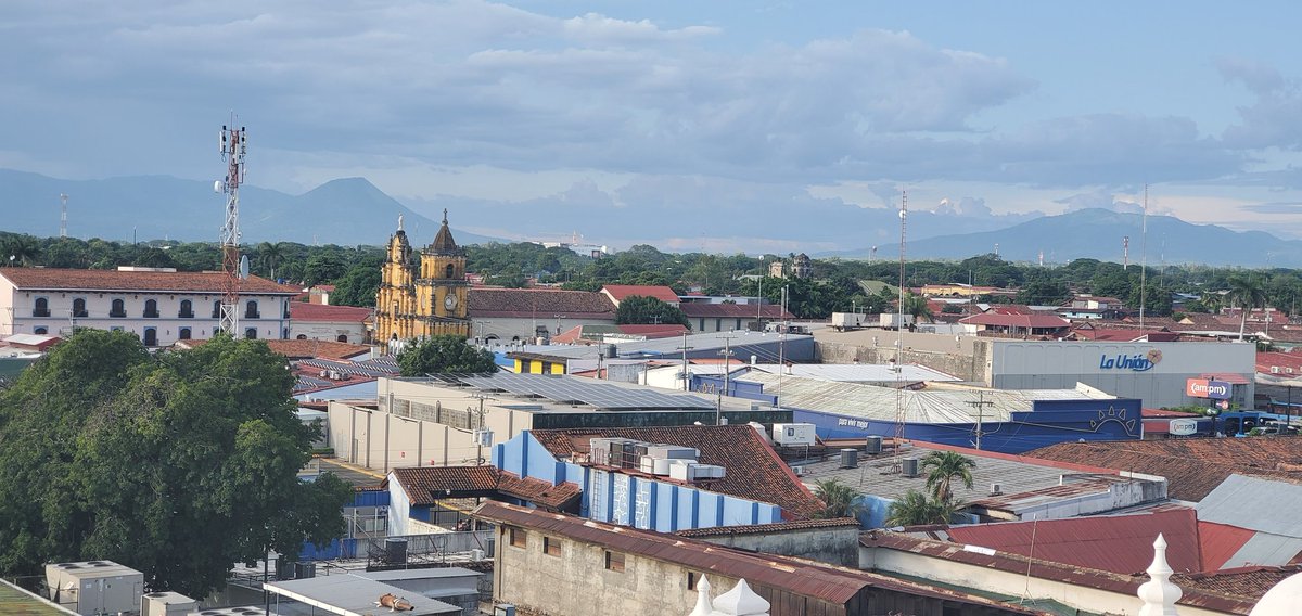 GueguenseSand's tweet photo. Nuestra bella #Nicaragua la ciudad de León hermosa vista donde los Nicaragüenses disfrutamos vivir en armonía ✌🕊🇳🇮

#UnidosEnVictorias @AndrsZamoraPer1 https://t.co/5A0rVfhvFP